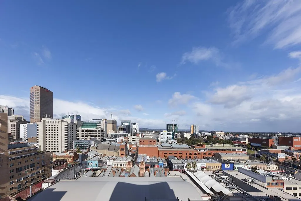 Oaks Adelaide Horizons Suites Australia