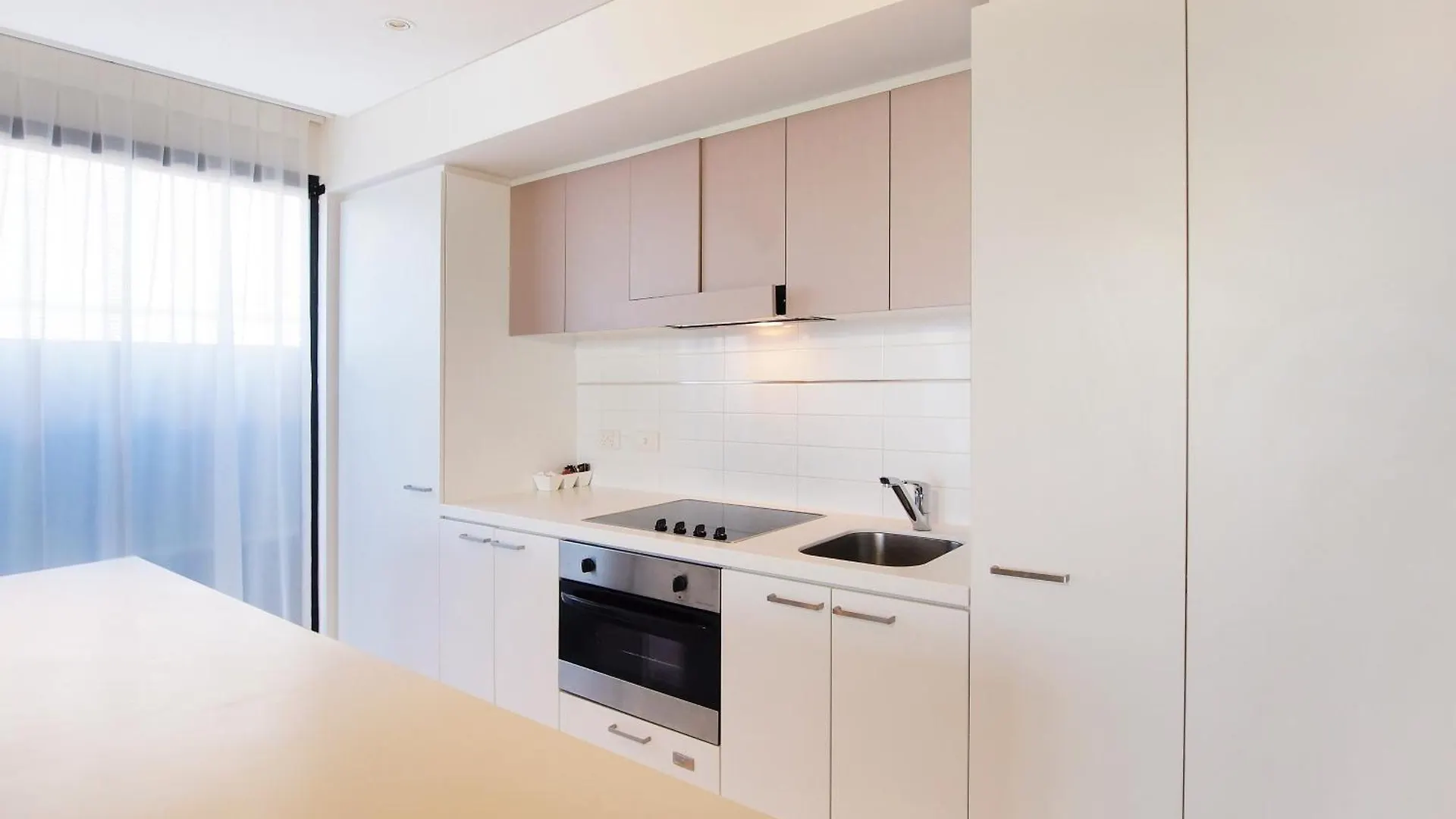 Oaks Adelaide Horizons Suites Aparthotel