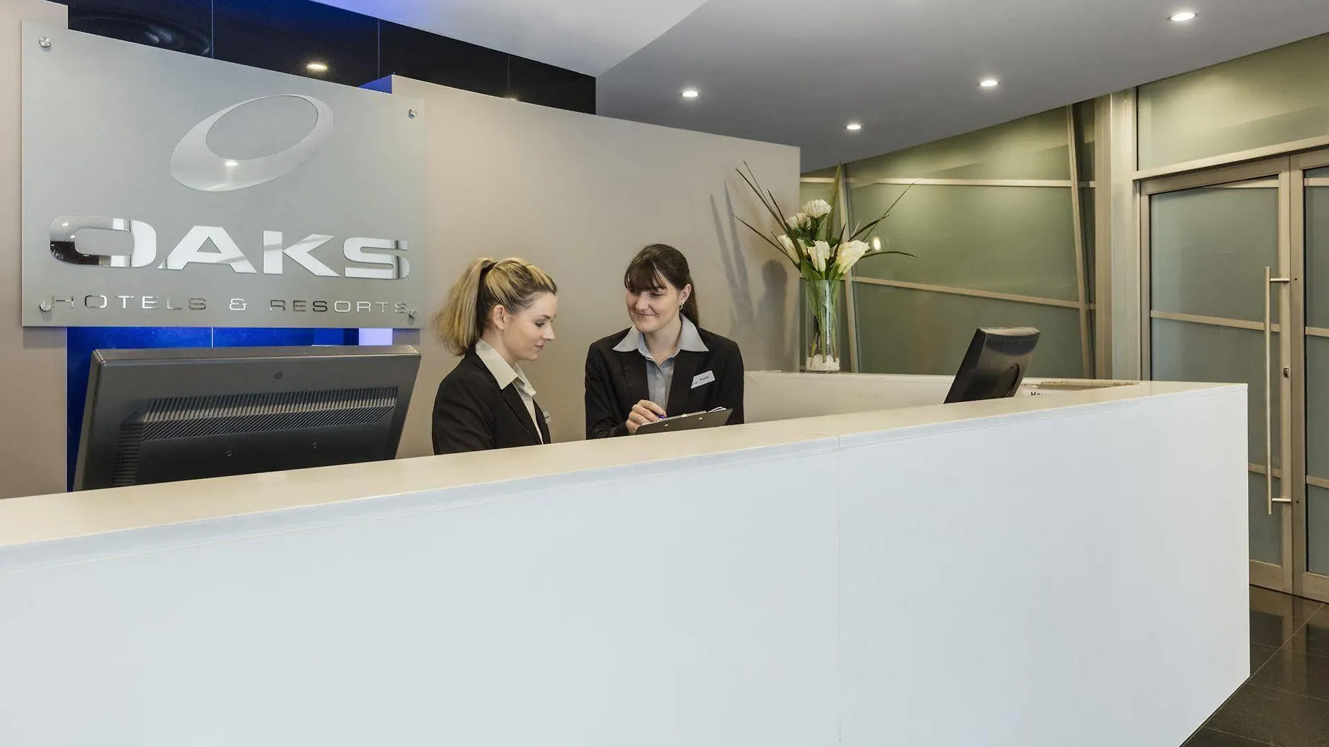 Oaks Adelaide Horizons Suites 4*,