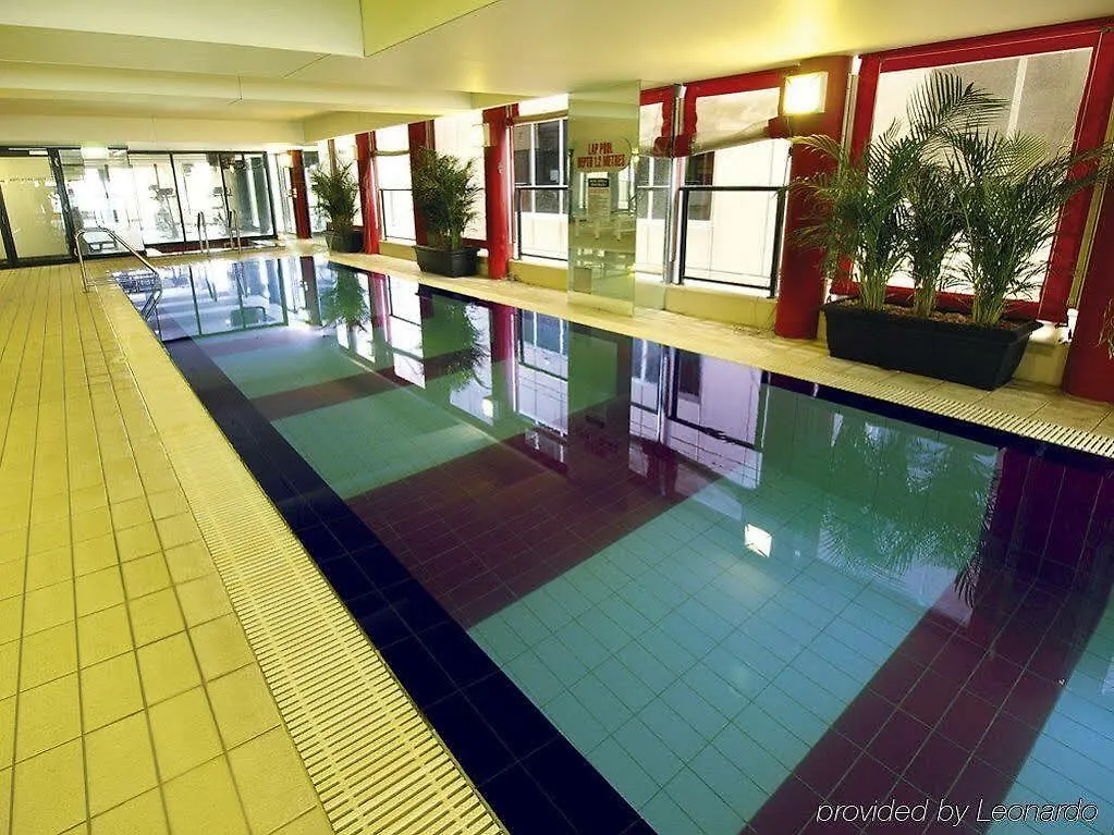 Oaks Adelaide Horizons Suites 4*,