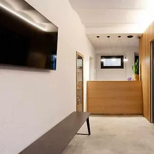 https://velo-vern-3-luxury-penthouse-with-terrace-and-views-of.catalonia-hotels.com