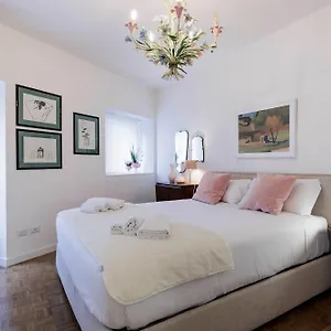 https://apt-ponte-vecchio-charming.it-tuscanyhotel.com