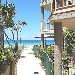 https://sanctuary-beach-retreat.queenslandhotels.net