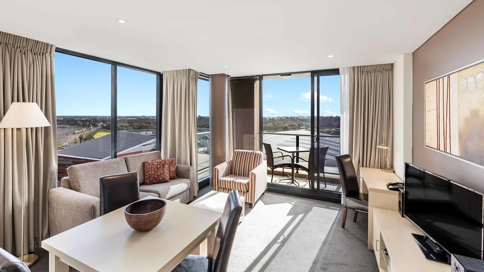 Oaks Adelaide Horizons Suites Aparthotel