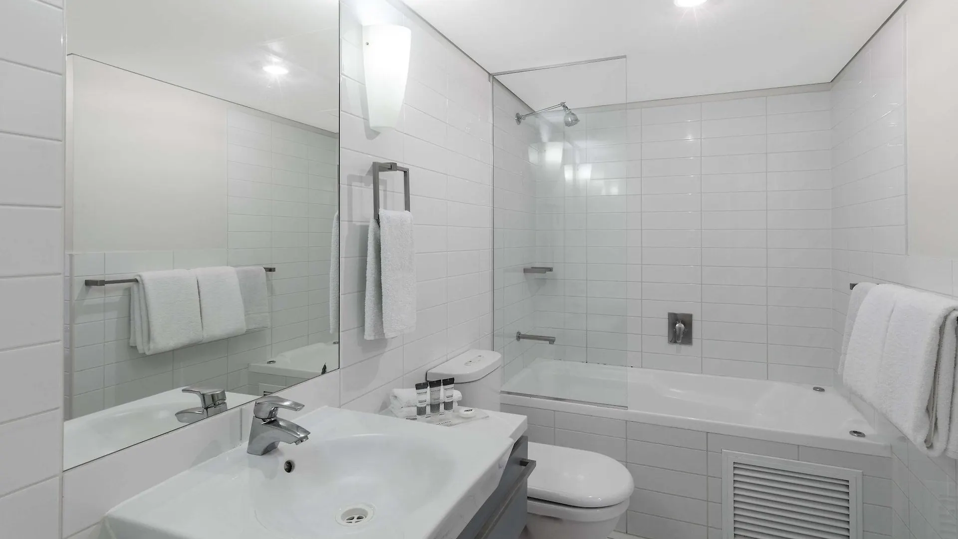 Oaks Adelaide Horizons Suites Aparthotel