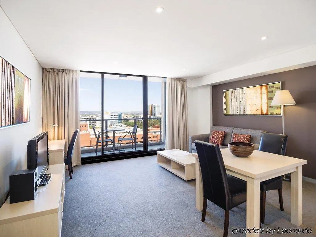 Oaks Adelaide Horizons Suites Aparthotel